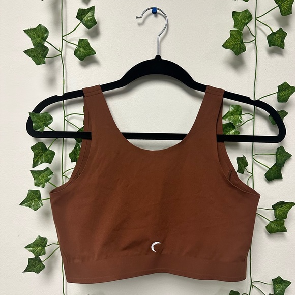 ZYIA Front Zipper Sports Bra - Picture 2 of 3